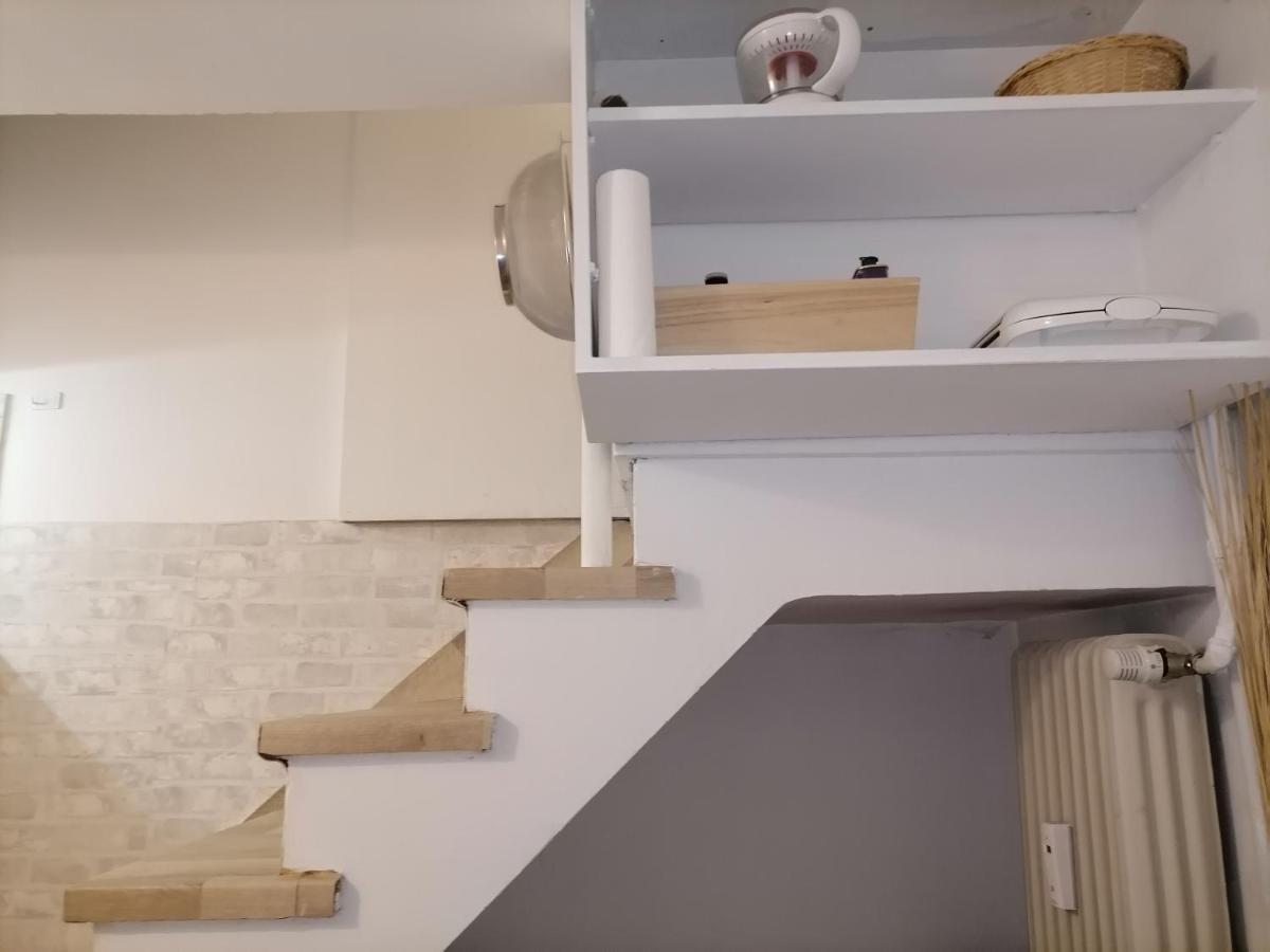 Acropolis Elegant Maisonette By Lodgespot Athens Ngoại thất bức ảnh