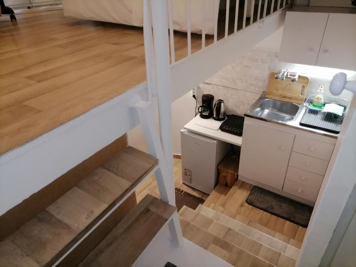Acropolis Elegant Maisonette By Lodgespot Athens Ngoại thất bức ảnh