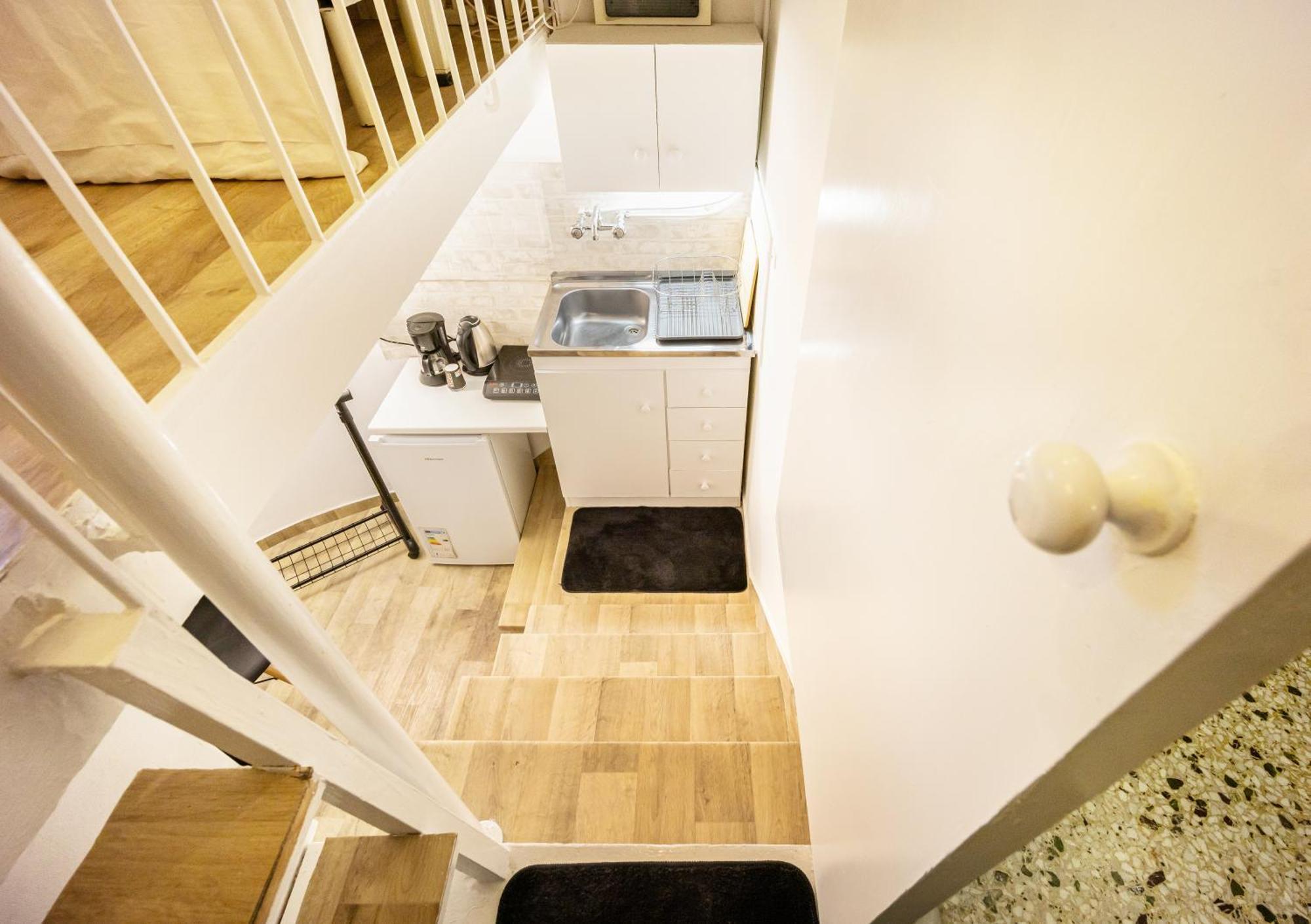 Acropolis Elegant Maisonette By Lodgespot Athens Ngoại thất bức ảnh