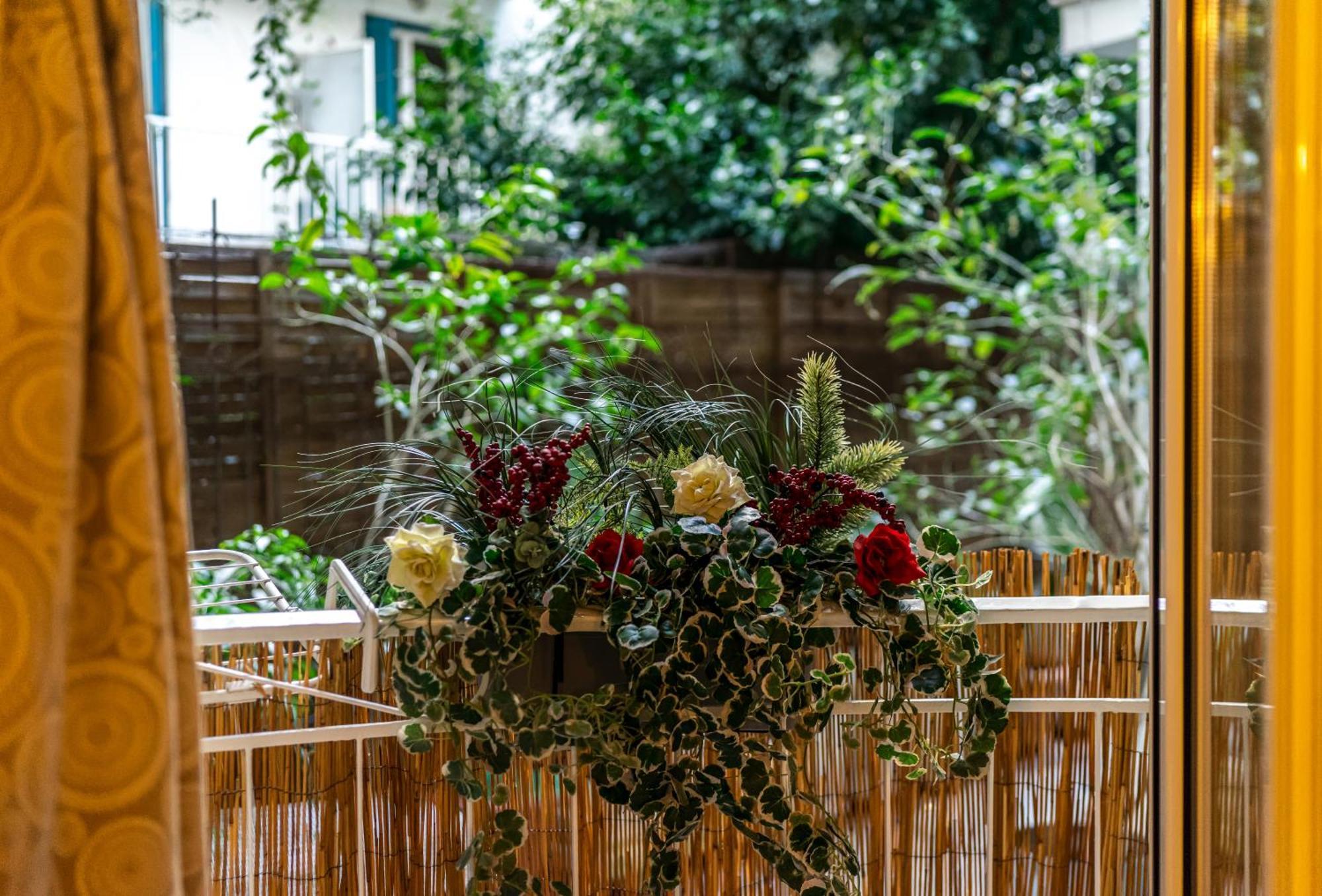 Acropolis Elegant Maisonette By Lodgespot Athens Ngoại thất bức ảnh