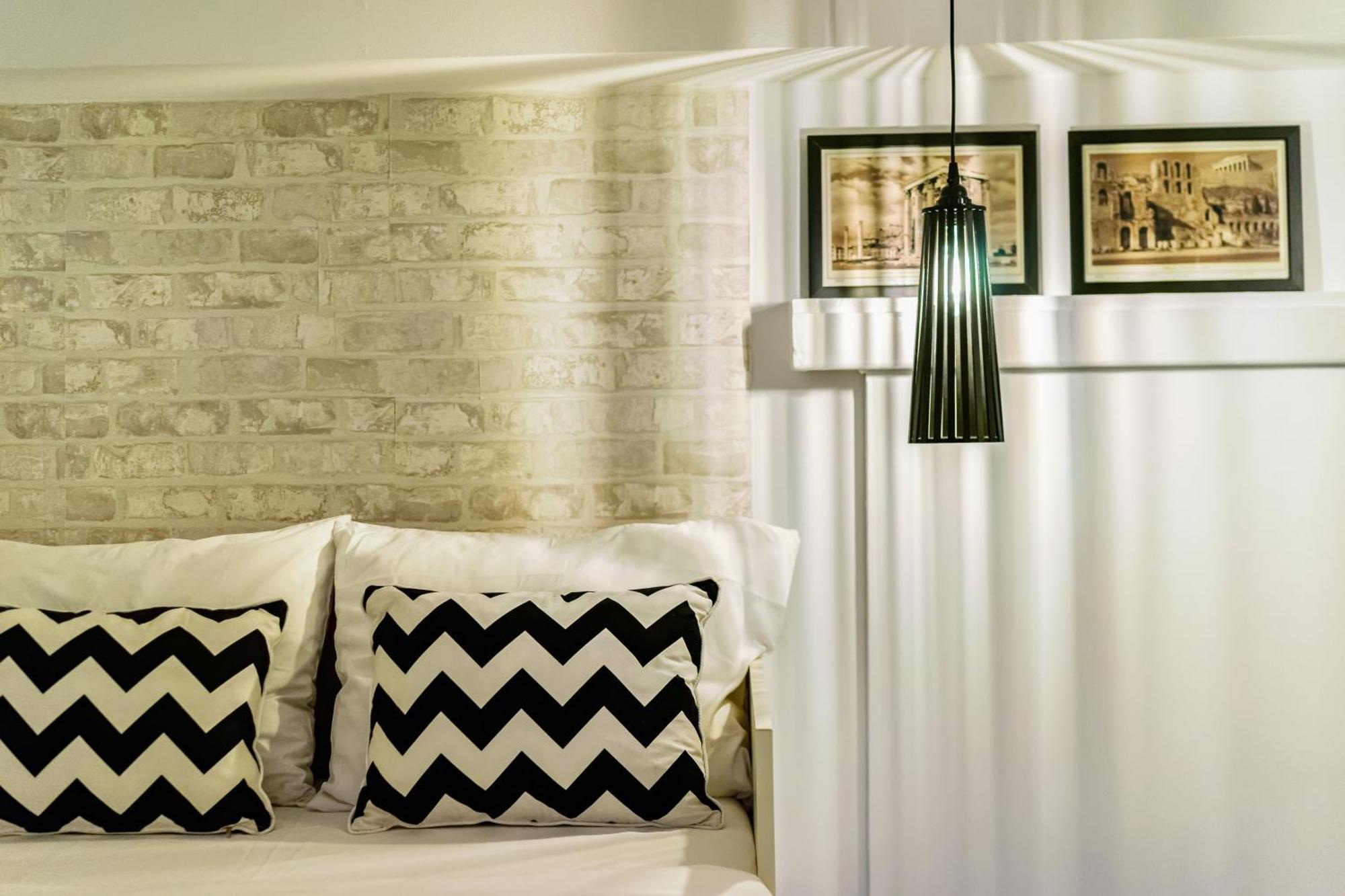 Acropolis Elegant Maisonette By Lodgespot Athens Ngoại thất bức ảnh