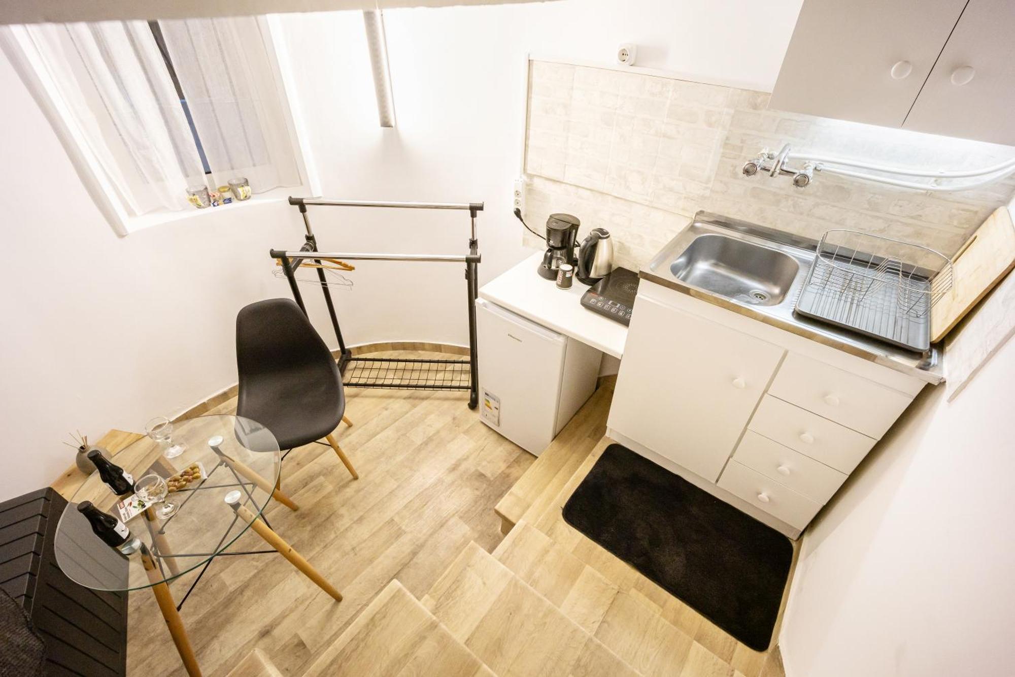 Acropolis Elegant Maisonette By Lodgespot Athens Ngoại thất bức ảnh