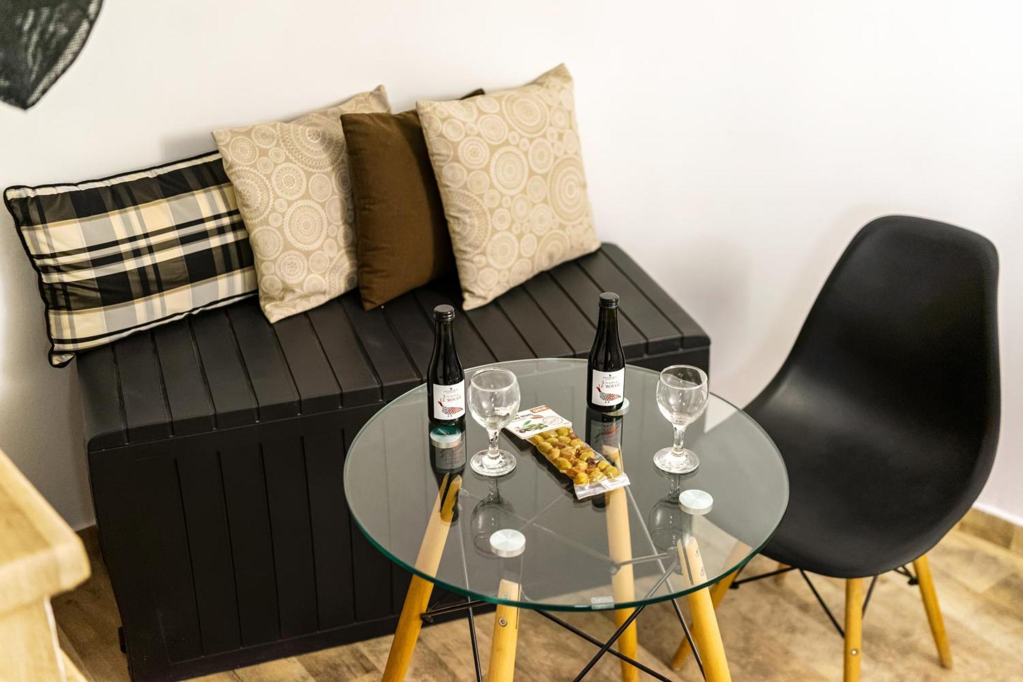 Acropolis Elegant Maisonette By Lodgespot Athens Ngoại thất bức ảnh