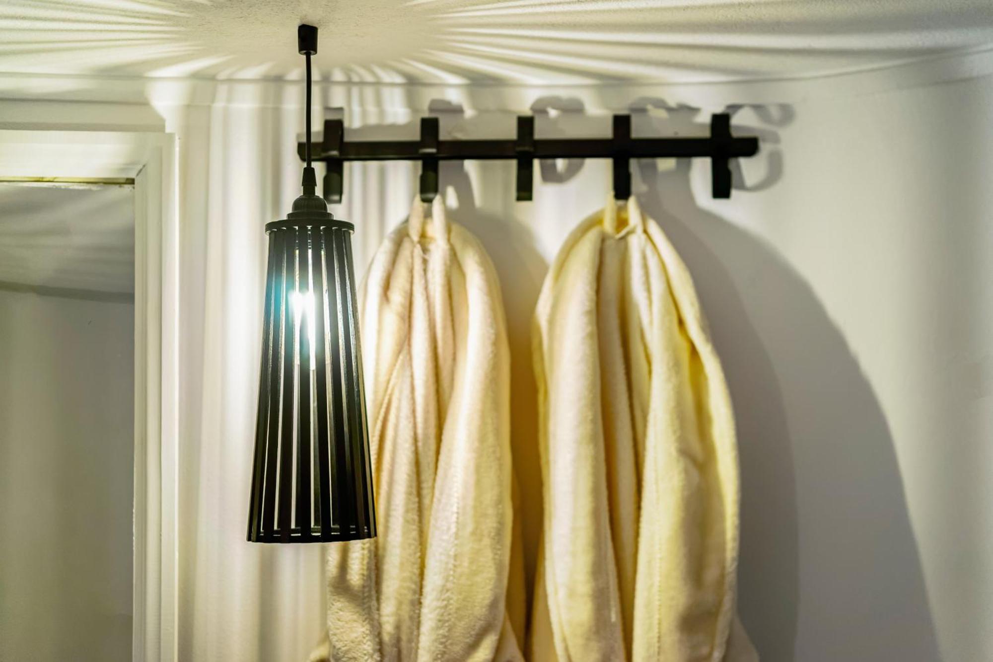 Acropolis Elegant Maisonette By Lodgespot Athens Ngoại thất bức ảnh
