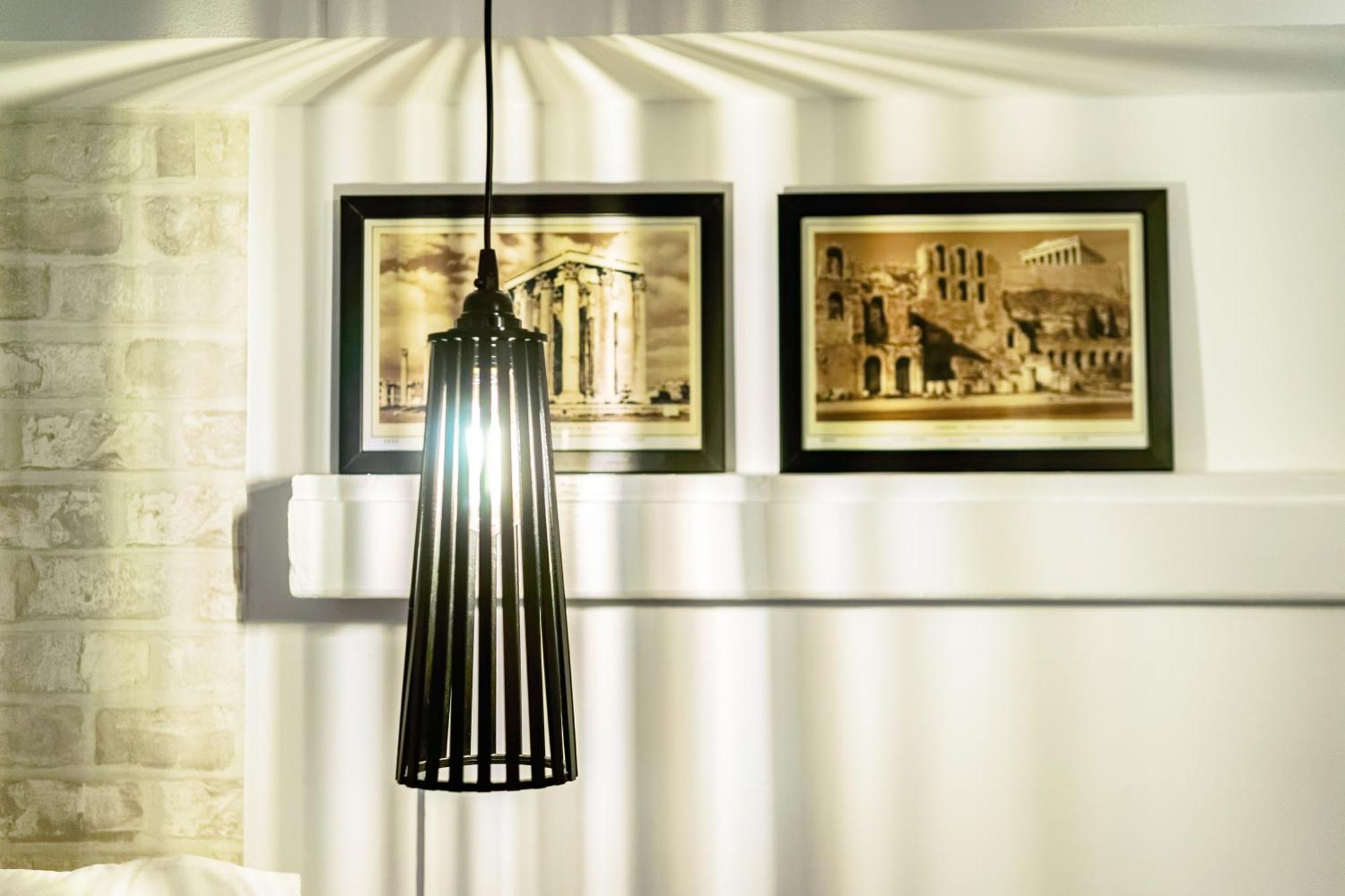 Acropolis Elegant Maisonette By Lodgespot Athens Ngoại thất bức ảnh