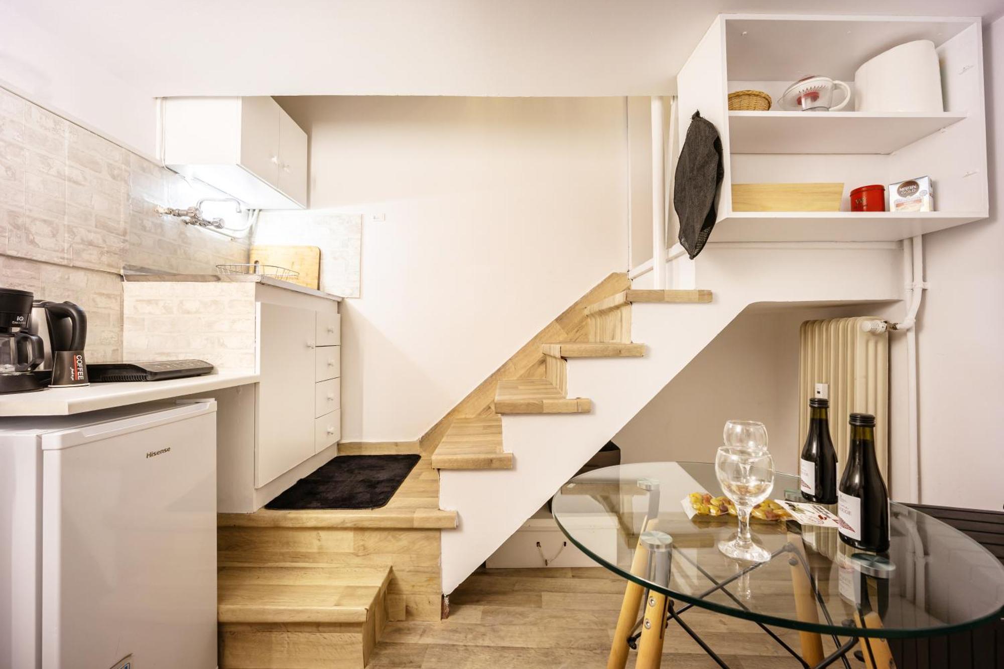 Acropolis Elegant Maisonette By Lodgespot Athens Ngoại thất bức ảnh